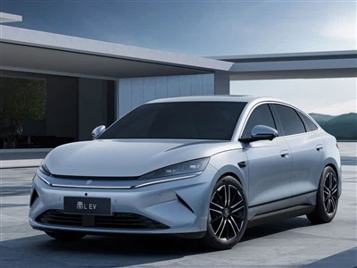 BYD lansează un vehicul electric „Model 3 Killer” în China, la jumătate din p...